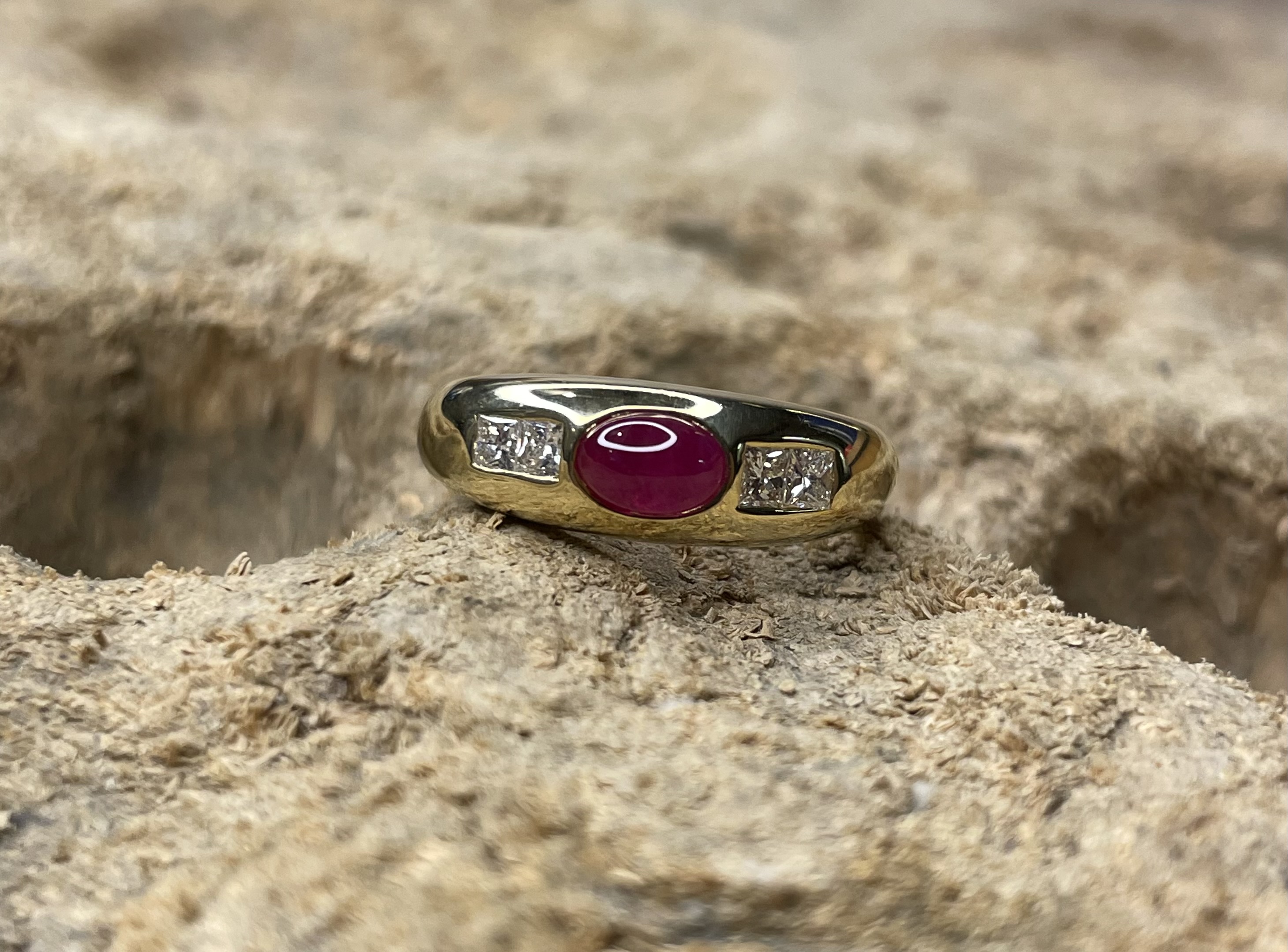 Ring Rubin 750/-