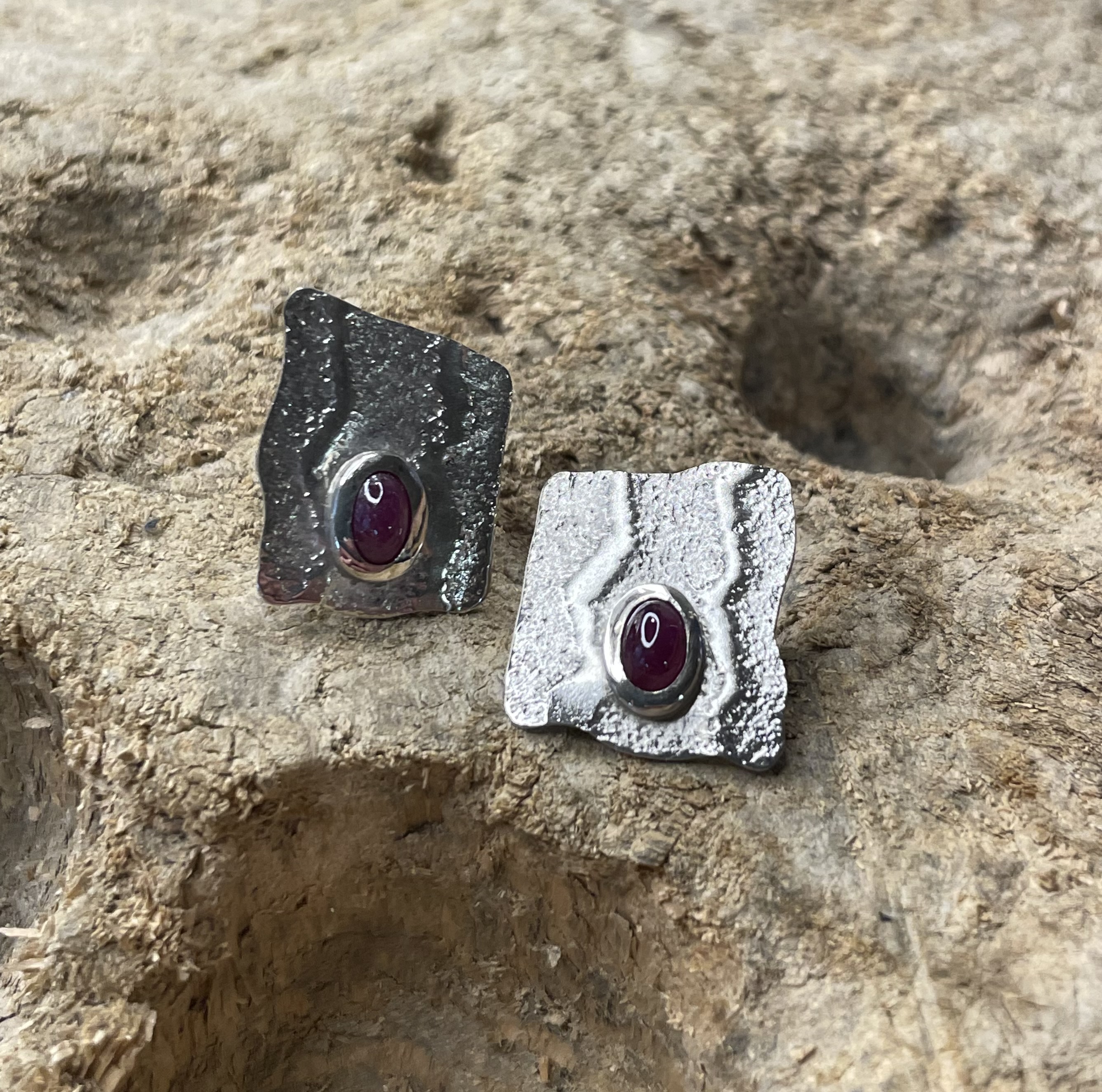 Ohrschmuck Welle Rubin 925/-