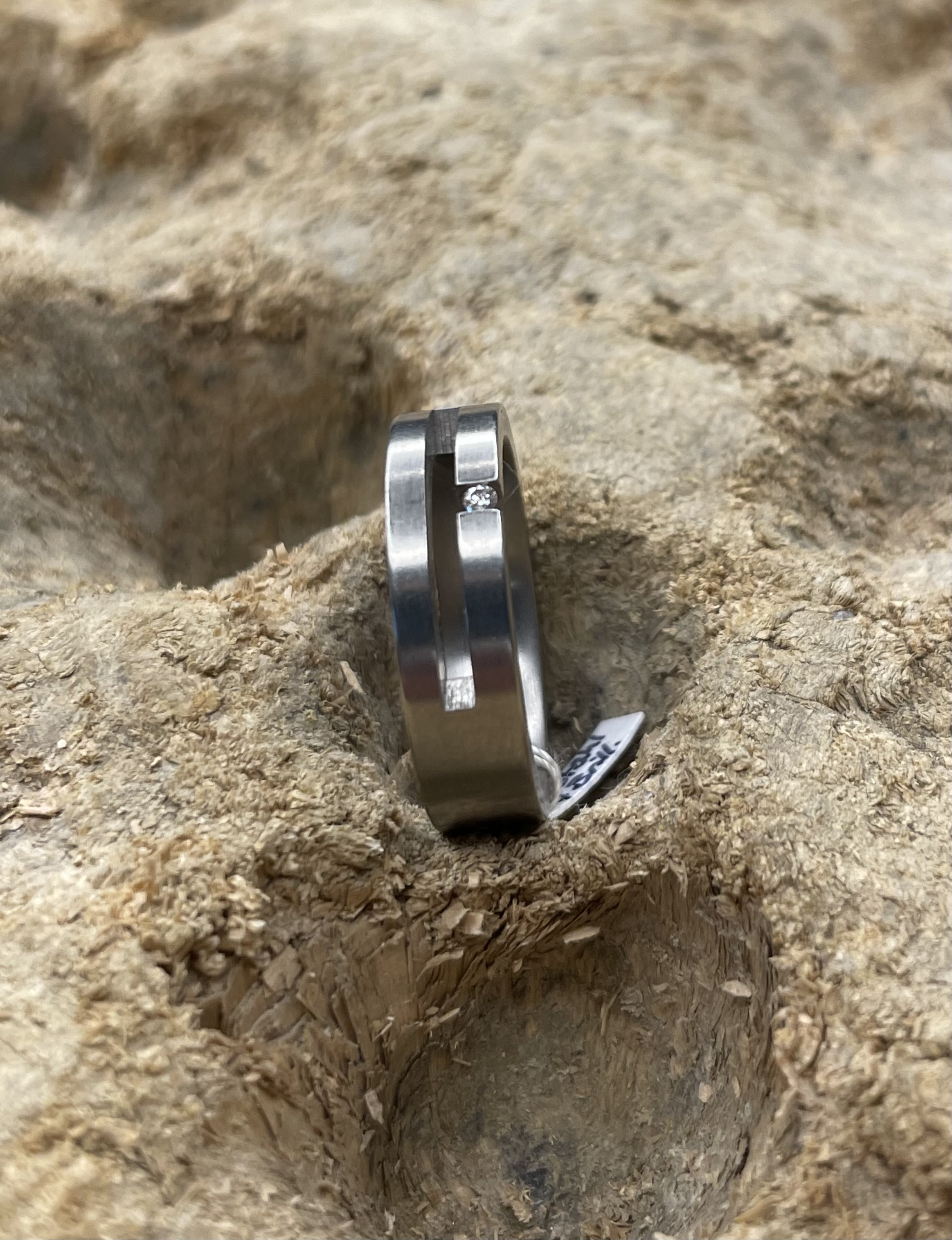 Ring Stahl mit Brillant
