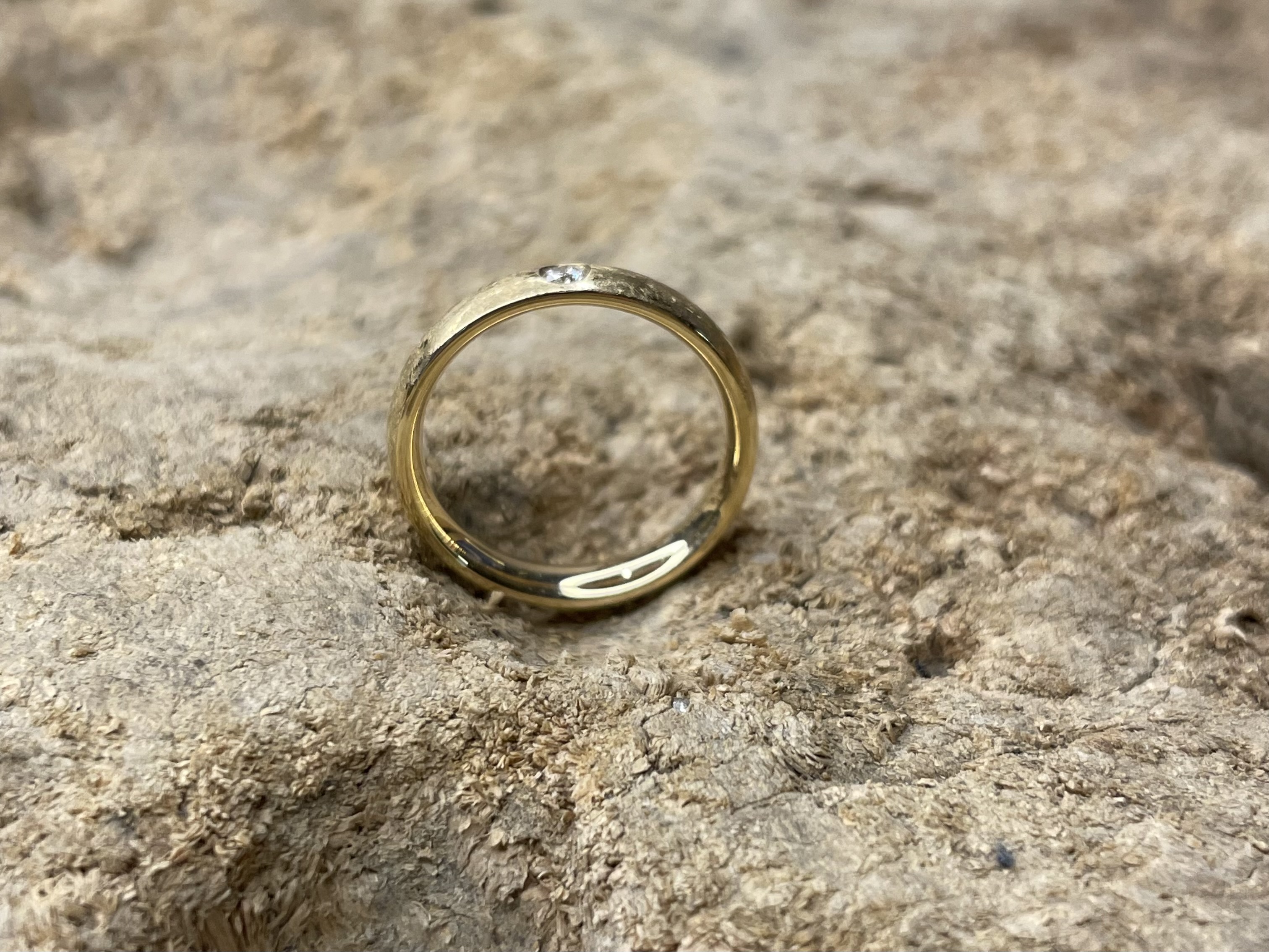 Ring mit Brillant 585/-