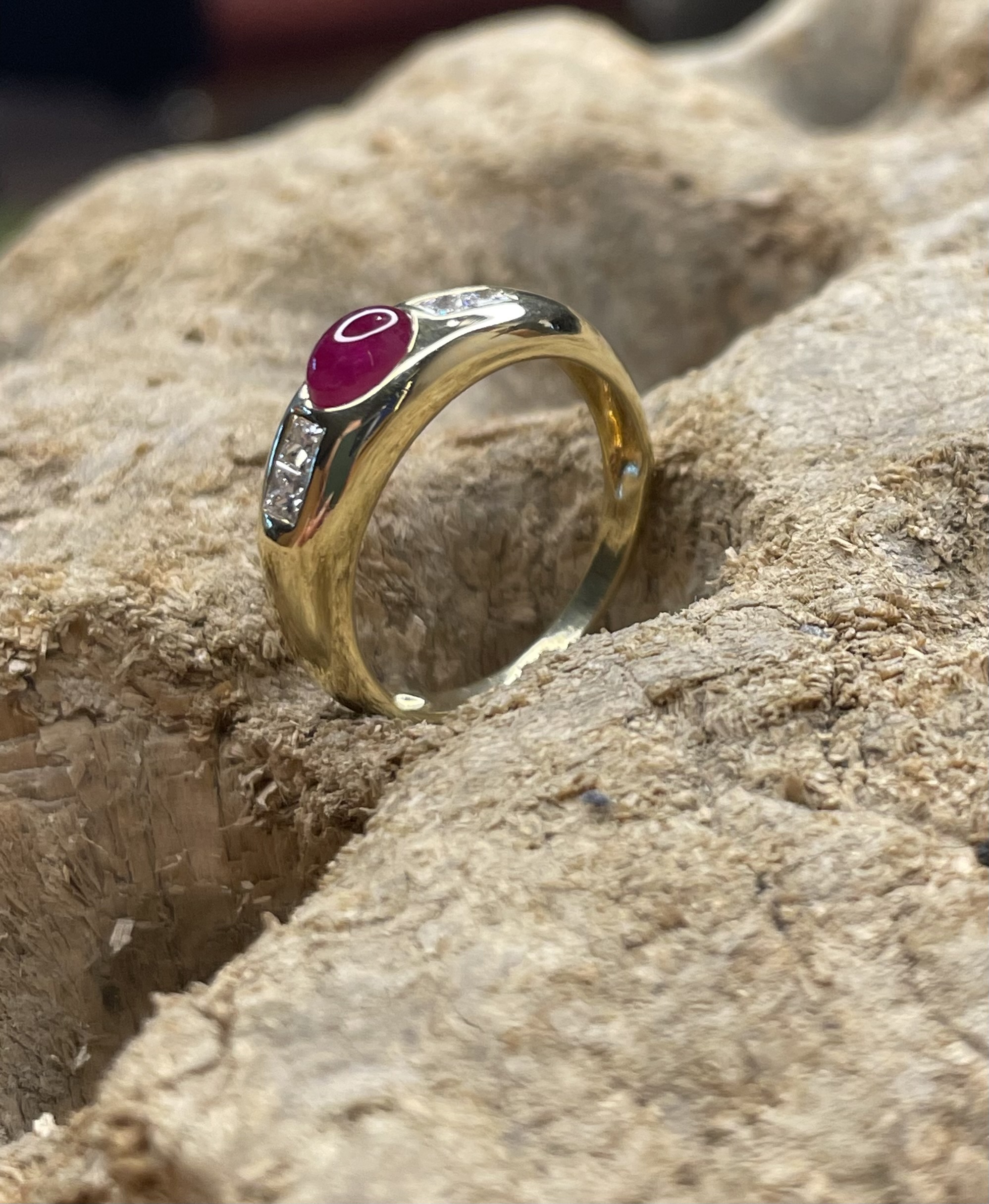 Ring Rubin 750/-